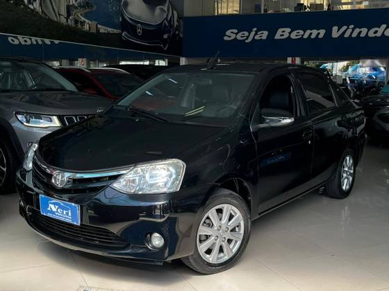 TOYOTA ETIOS 1.5 XLS SEDAN 16V FLEX 4P AUTOMÁTICO